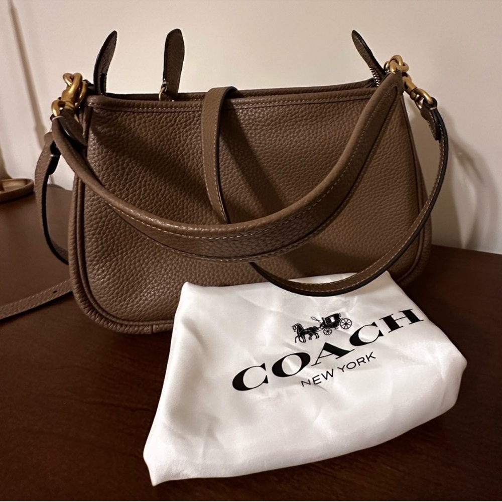 Coach Cary crossbody